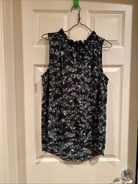 Simply Vera Vera Wang Black Floral Ruffle-Neck Sleeveless Top